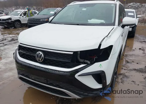 2022 Volkswagen Taos 1.5T Se из США, поврежденный, VIN 3VVWX7B20NM042400